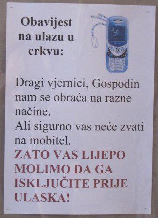 Na ulazu u crkvu